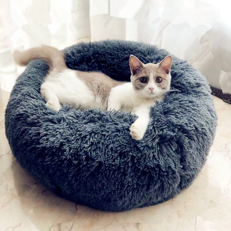 The Most Luxurious Round and Puffy Fluffed Up Cat Bed Ever